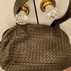 Bottega green leather Shoulder Bag with signature Intrecciato Design